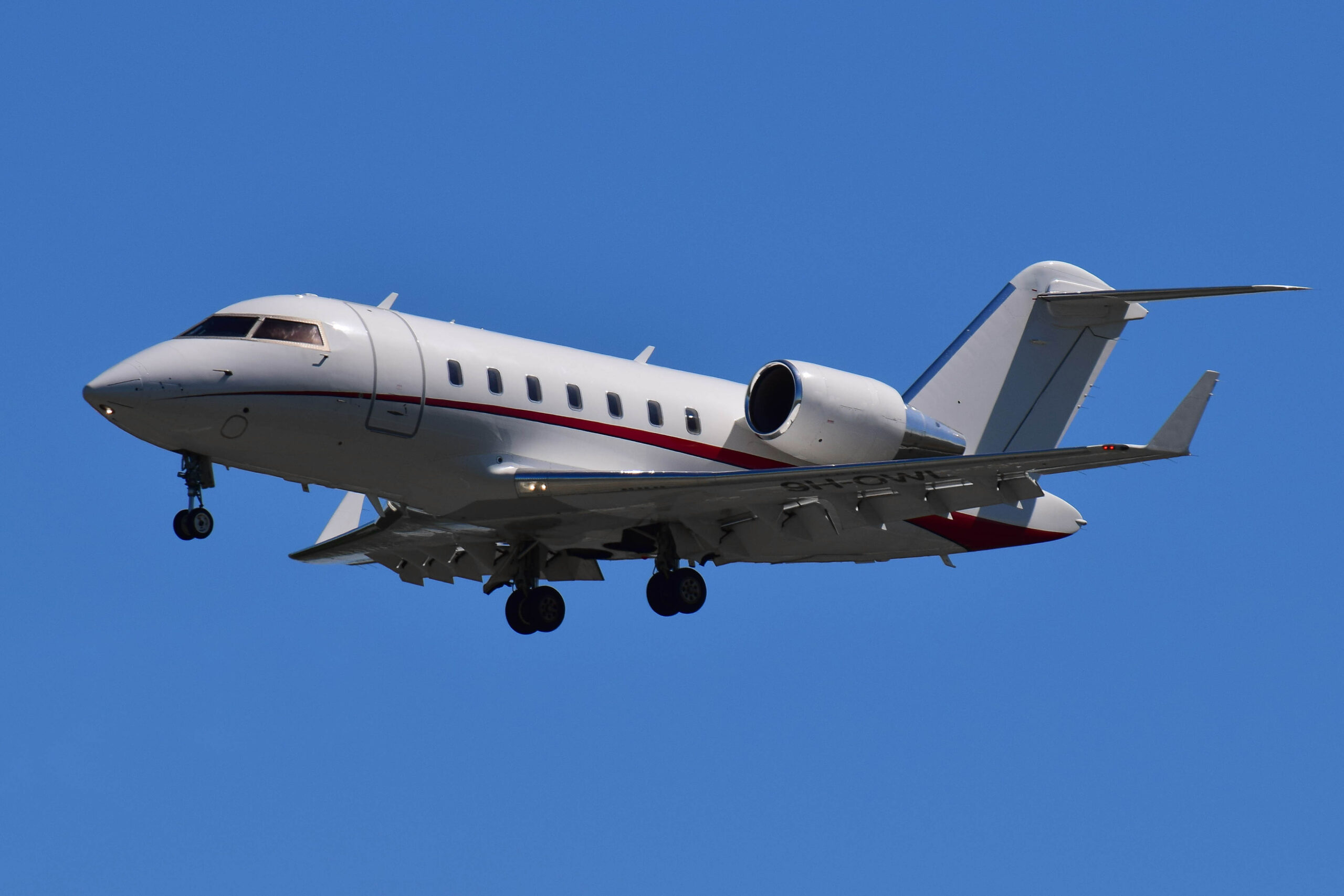 Challenger Operating Costs The Jet Collection