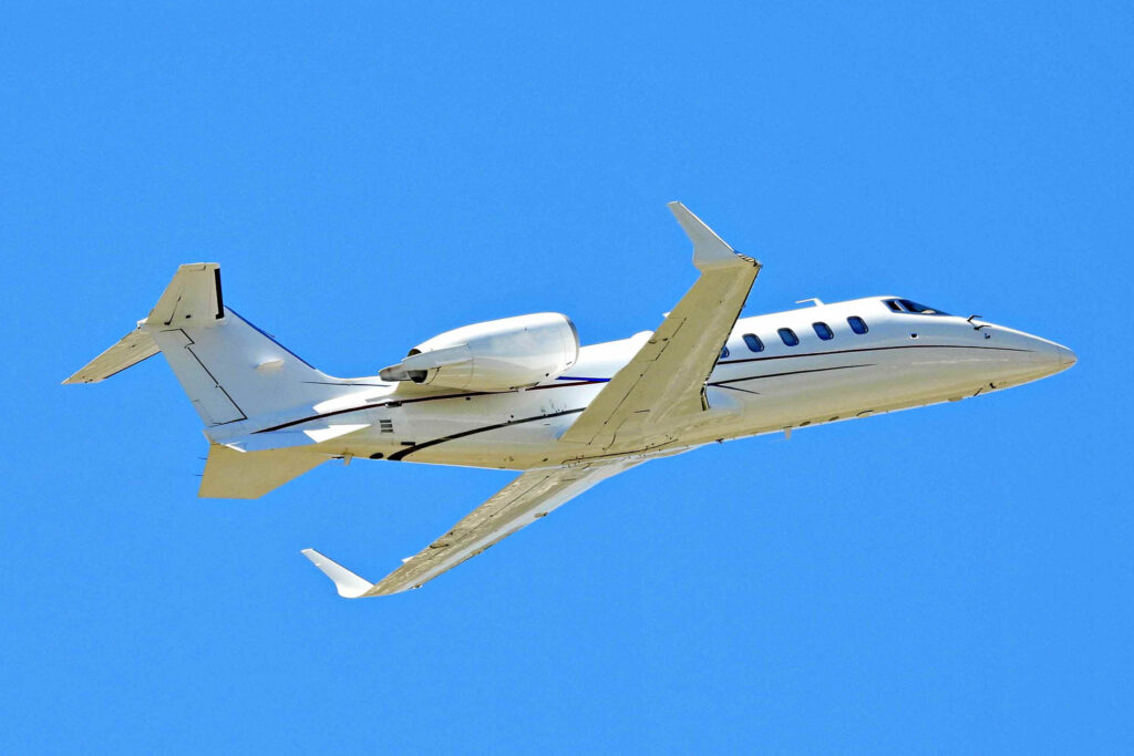 Learjet 60 for charter