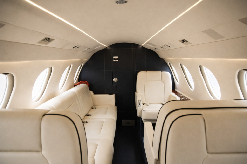 Dassault Falcon 50EX (2)