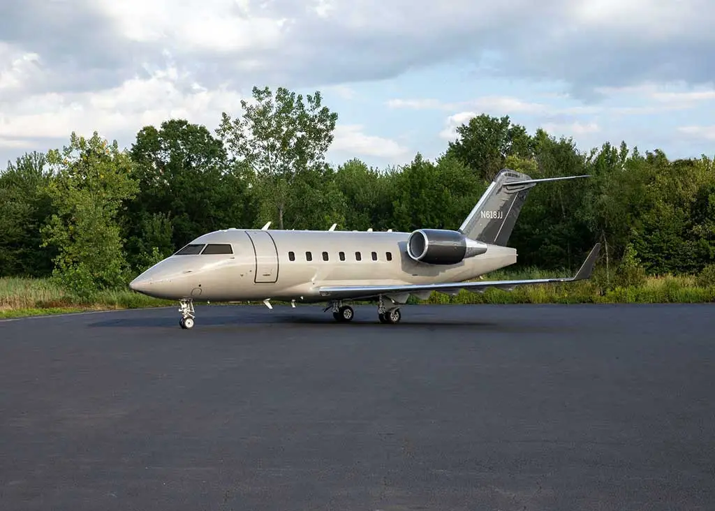 2000 Bombardier Challenger 604 private jet for sale