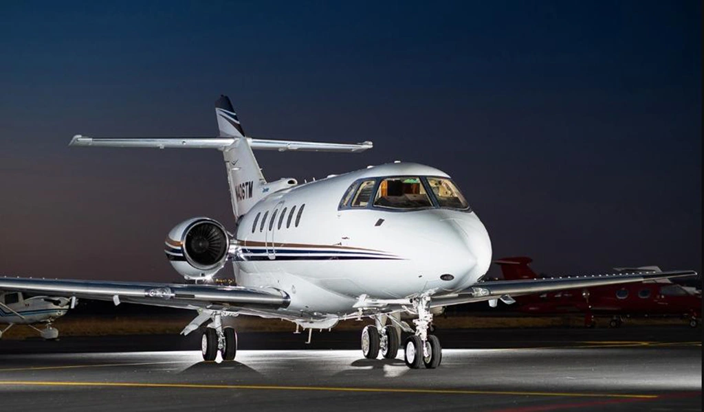 2002 Hawker 800XP private jet for sale