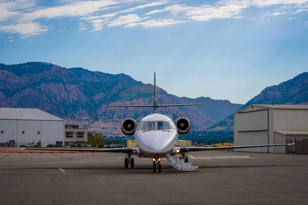 2003 Gulfstream G200 private jet for sale