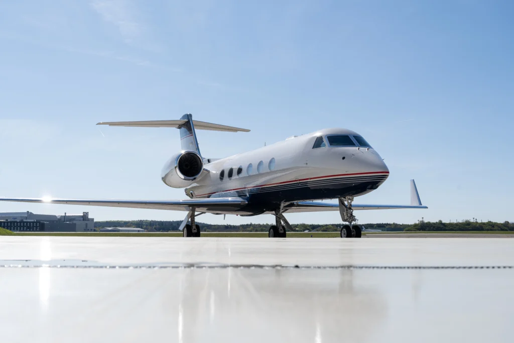 2007 Gulfstream G450 private jet for sale