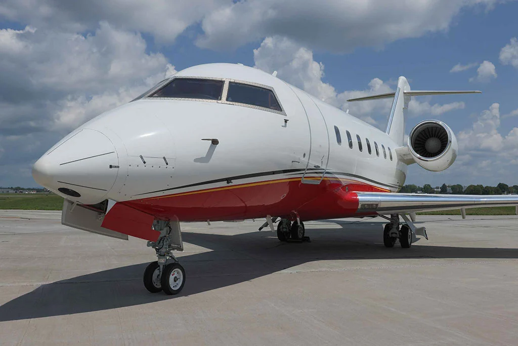 2002 Bombardier Challenger 604 private jet for sale